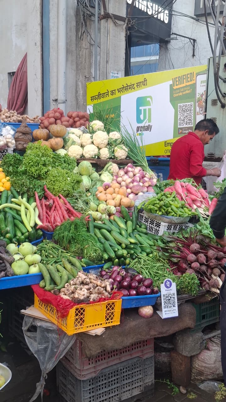 Fresh vegetable cart